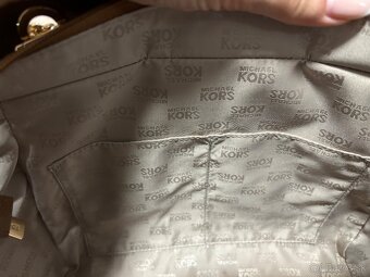 Predám kabelku zn. Michael Kors - 13