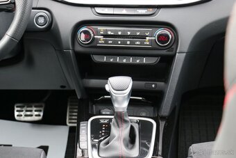 Kia PROCEED 1.6 T-GDi GT A/T + Panorama Slovák 1majitel - 13