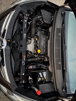 Opel Zafira - 13