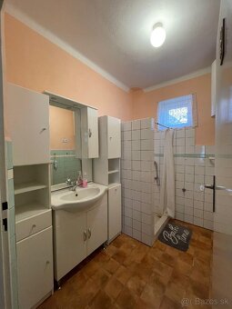 Rodinný dom na predaj - 13