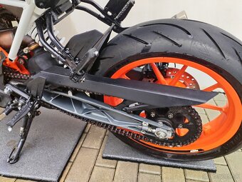 KTM DUKE - 390, r.2017 - 13