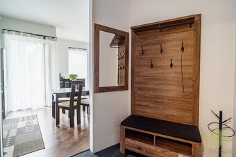 Exkluzívne na predaj exkluzívny 2 izbový mestský byt o výmer - 13