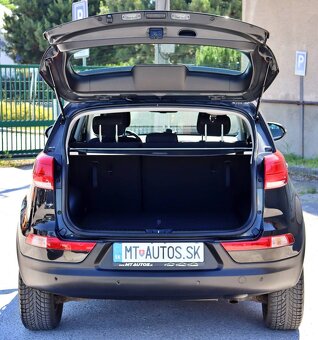 Kia Sportage 2.0 CRDi 4WD Gold - 13