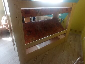 Poschodová posteľ+písací stôl+otočná stolička - 13