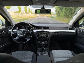 Škoda Superb Combi 2.0 TDI CR 140k Elegance - 13