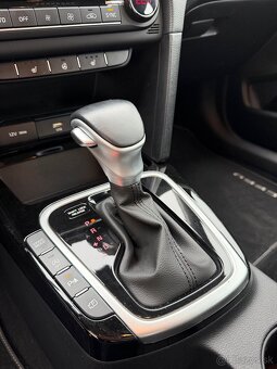 KIA Ceed SW Vision 1,6 CRDi - v záruke, odpočet Dph - 13