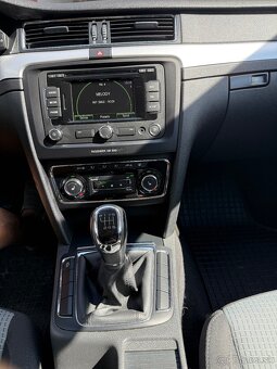 Skoda Suoerb combi 1,4 tsi - 13