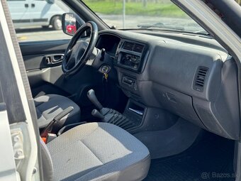 Mitsubishi L200 4x4 Pickup - 13