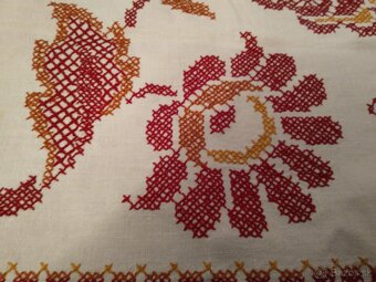 Retro vyšívané obrusy 2 - 13
