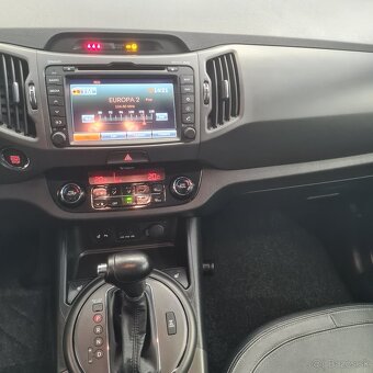 Kia Sportage 2.0 CRDi 184k 4WD EX A/T - 13