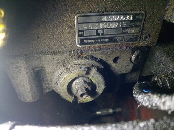 LKT 81 hydrostat, osové nápravy,hydraulická ruka - 13