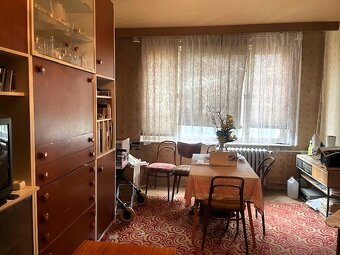 Lukratívny 3,5i byt -balkón a lodžia v centre Brezna -82 m2 - 13