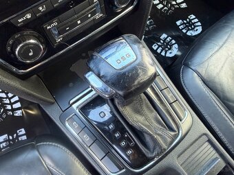 Škoda Superb Combi 2.0 TDI CR 170k Elegance DSG - 13