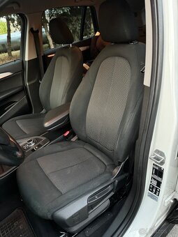 BMW X1 18D Xdrive A/T Slovák 2/2022 - 13