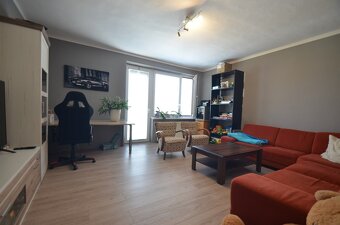 EXKLUZÍVNE-NA PREDAJ 2-generačný rodinný dom  v slepej ulici - 13