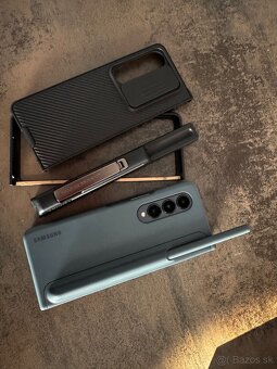 Samaung Z Fold 4 512 GB - 13