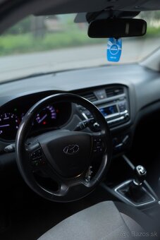 Hyundai i20 1.1 CRDi 55kw 2015 - 13