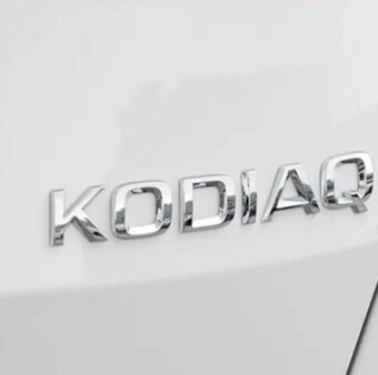 ŠKODA nápisy ČIERNE / CHROMOVE - 13