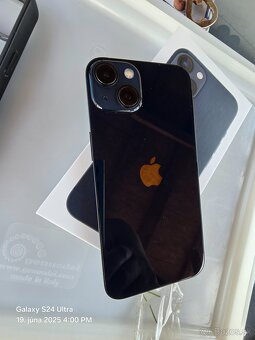 Predám Vymenim,Iphone 13,ako novy,86% batéria - 13