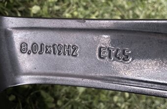 VEGA CRATER orig.skoda Superb3V  5x112  8j x19  ET 45 VW - 13