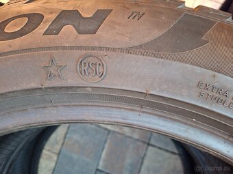Predám zimné pneu.Pirelli dvojrozmer-R20 - 13