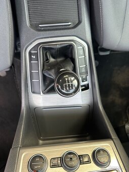 VW golf VII comfortline Sportsvan - 13