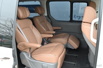 Hyundai Staria 2.2 Luxury - 13
