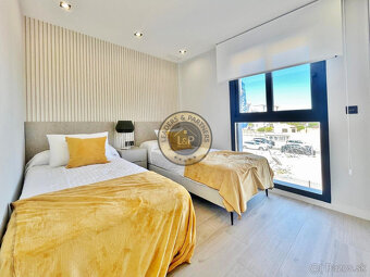 Luxusný apartmán 4+kk s terasou, Alicante-Pilar de la Horada - 13
