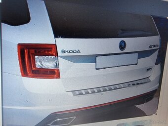ĺavé zadné svetlo octavia 3 combi - 13
