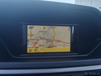 Mercedes E - 13