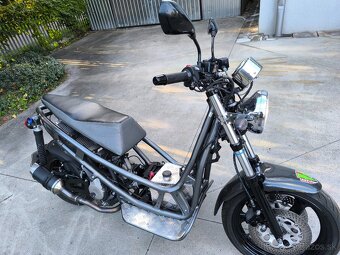 Piaggio x10 - 13
