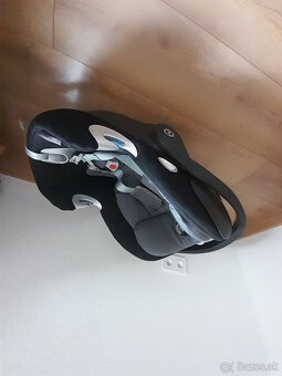 Kočík Stokke, Vajíčko so základňou, Vajíčko cybex Aton Q - 13