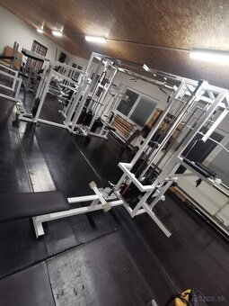 Posilňovacie fitness stroje - 13