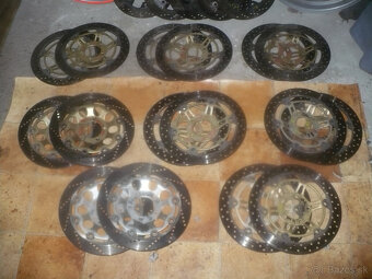 Suzuki RF 600/ 900 rv.94-díly ze tří moto - 13