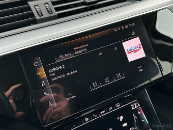 Audi E-tron quattro 50, r.v.: 2022 - 13