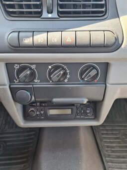 Škoda Felícia 1,3 MPI 40kw original stav. - 13