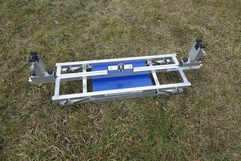 Servisný stolík na servis lyží - 13