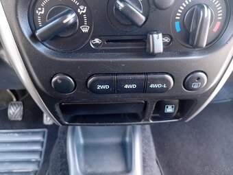 Suzuki Jimny 1.3 JLX AC 10/2014  SK ŠPZ - 13