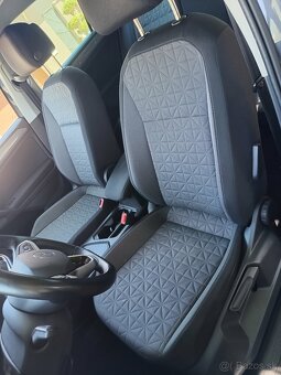 Volkswagen Tiguan 2.0 TDI EVO 12/2021 Manuál - 13