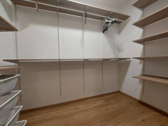 NADŠTANDARDNÝ 2 IZBOVÝ BYT V TOP LOKALITE PRI CENTRÁLI - 13