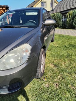 Predám hyundai accent 1.4 - 13