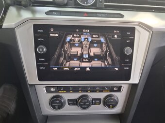 Volkswagen Passat Variant 2.0 TDI 140kW Highline DSG 2019 - 13
