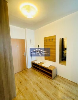 PRENÁJOM, TUPÉHO, NOVÉ MESTO - 2 IZBOVÝ BYT - 13