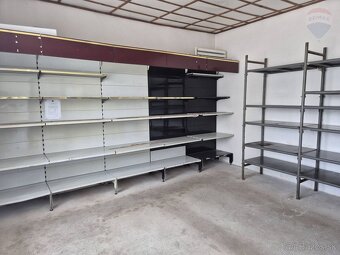 Prenájom – predajňa, sklady, parkovanie – NR Dolnočermánska  - 13