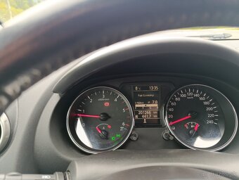 Nissan Qashqai 2.0dCI 4x4 110kw - 13