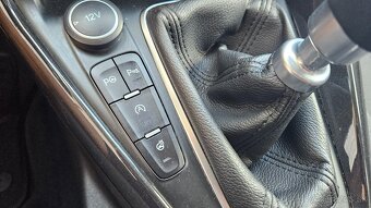 Ford Focus Kombi 2.0 TDCi Duratorq Titanium - 13