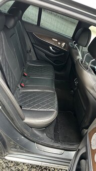 Mercedes-Benz E250 - 13