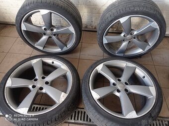 Rozpredám Audi A6 c7 2,0tdi farba: LZ9Y - 13
