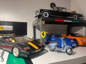 Lamborghini Countach 1:18 - 13