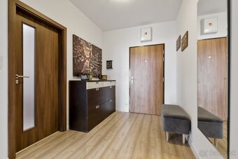 NA PREDAJ 2-IZBOVÝ BYT S TERASOU, NOVOSTAVBA, JÉGÉHO ALEJ - 13